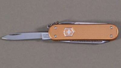 Mini couteau suisse Victorinox Classic SD Alox Wet Sand