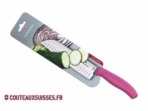 Couteau santoku Victorinox Swiss Classic - lame alvéolée 17 cm - manche rose