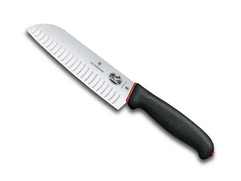 Santoku Victorinox lame 17 cm alvéolée - manche Dual Grip noir/rouge